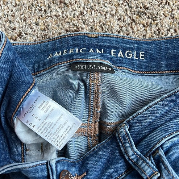 American Eagle skinny jeans - Picture 2 of 3